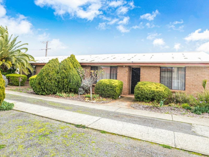 Unit 1 – 4/16 Hill Street, Victor Harbor SA 5211