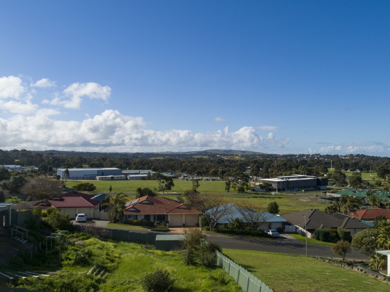 7 Rymill Avenue, Encounter Bay SA 5211