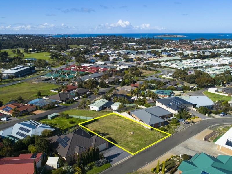 7 Rymill Avenue, Encounter Bay SA 5211