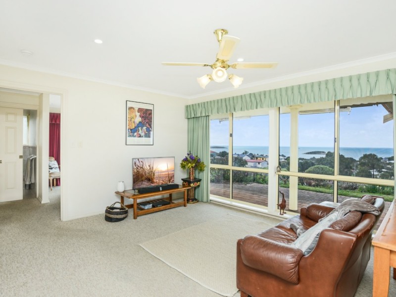 2 Baleen Court, Encounter Bay SA 5211