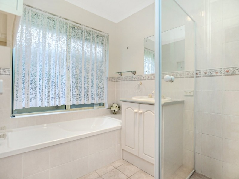 2 Baleen Court, Encounter Bay SA 5211