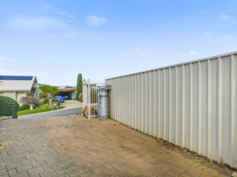 2 Baleen Court, Encounter Bay SA 5211