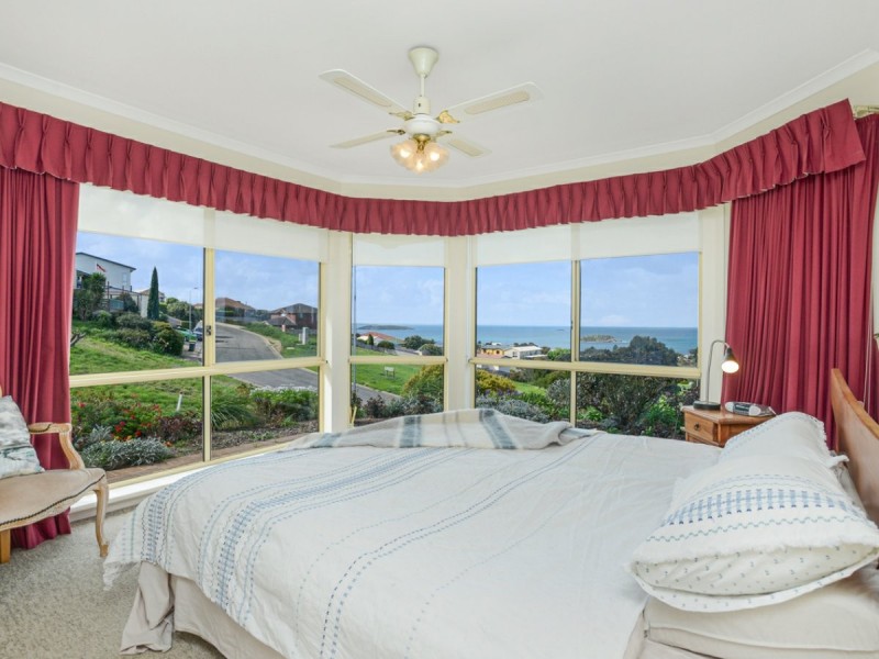 2 Baleen Court, Encounter Bay SA 5211