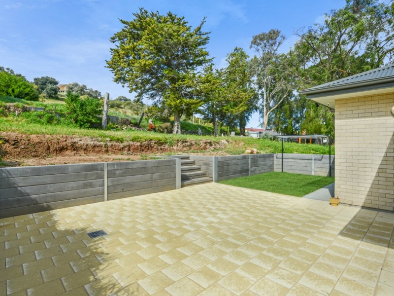 4 Modra Street, Mccracken SA 5211