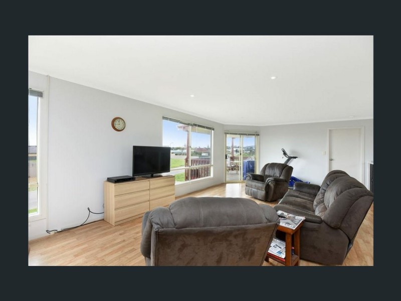 12 McLeod  Road, Middleton SA 5213