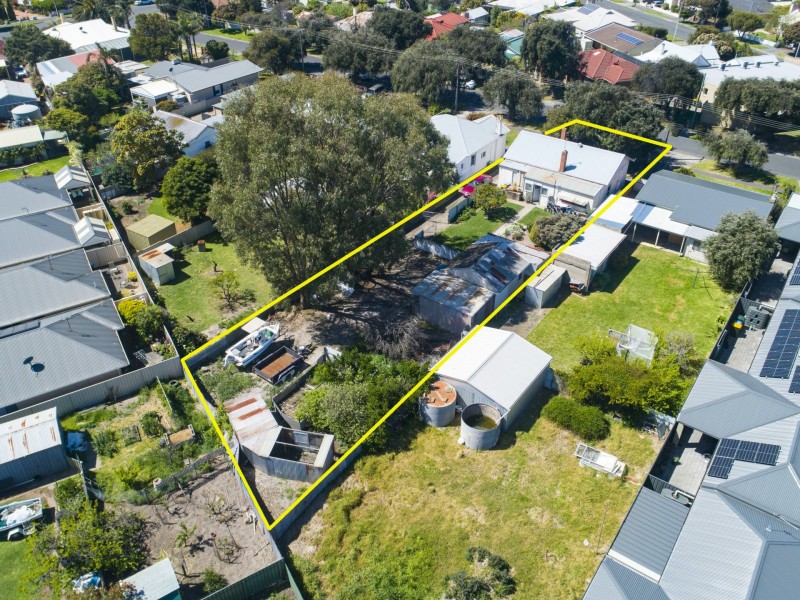 11 Forrest Street, Victor Harbor SA 5211