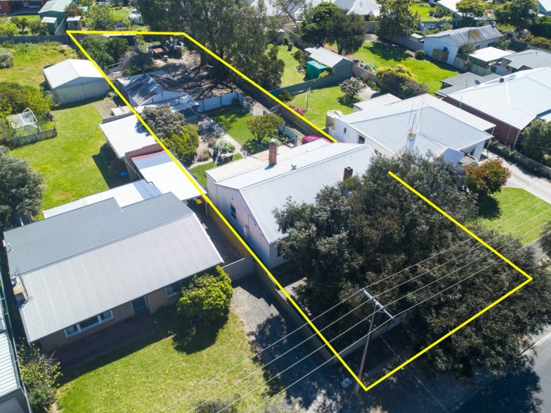 11 Forrest Street, Victor Harbor SA 5211