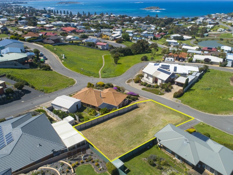 4 Baleen Court, Encounter Bay SA 5211