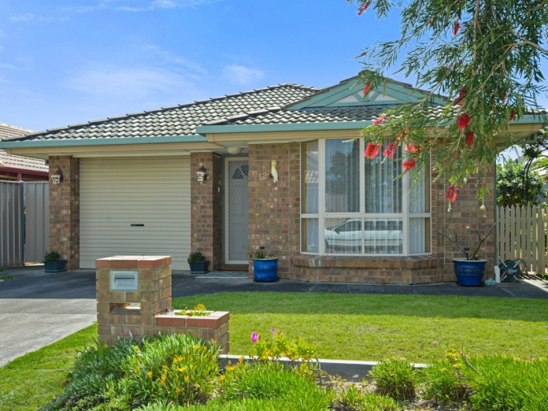 12 Henry Street, Encounter Bay SA 5211