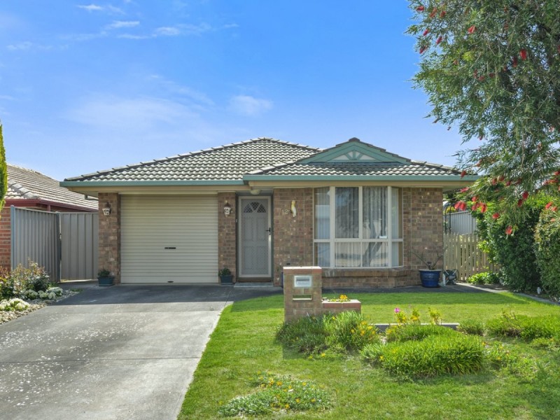 12 Henry Street, Encounter Bay SA 5211