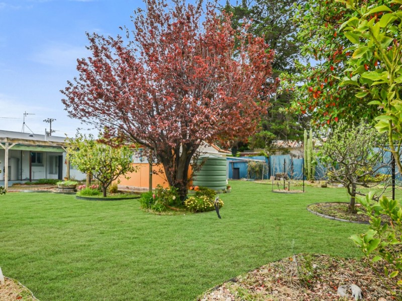 11 Riverview Road, Victor Harbor SA 5211