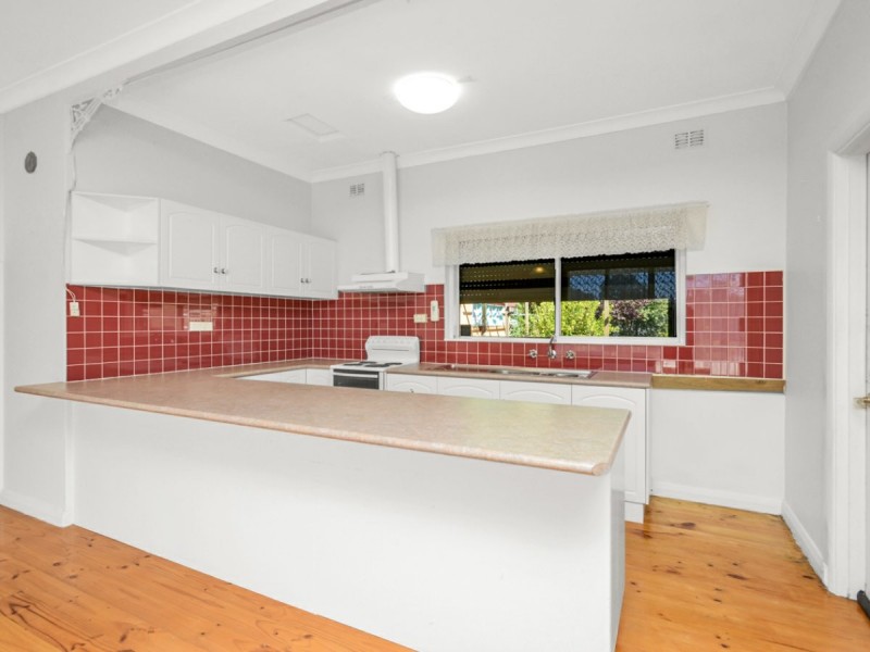 11 Riverview Road, Victor Harbor SA 5211