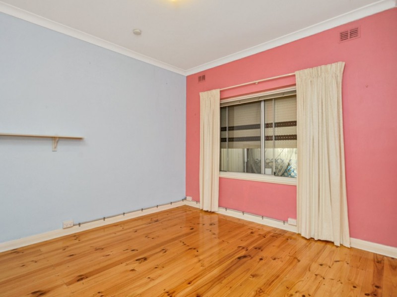 11 Riverview Road, Victor Harbor SA 5211