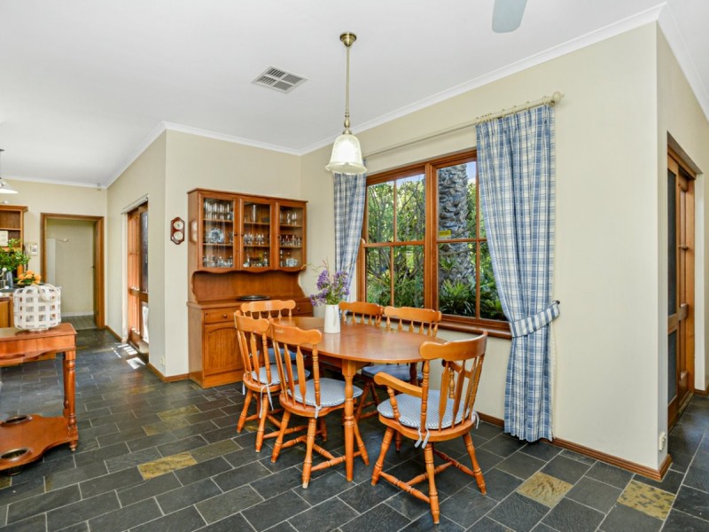 49 The Crescent, Mccracken SA 5211