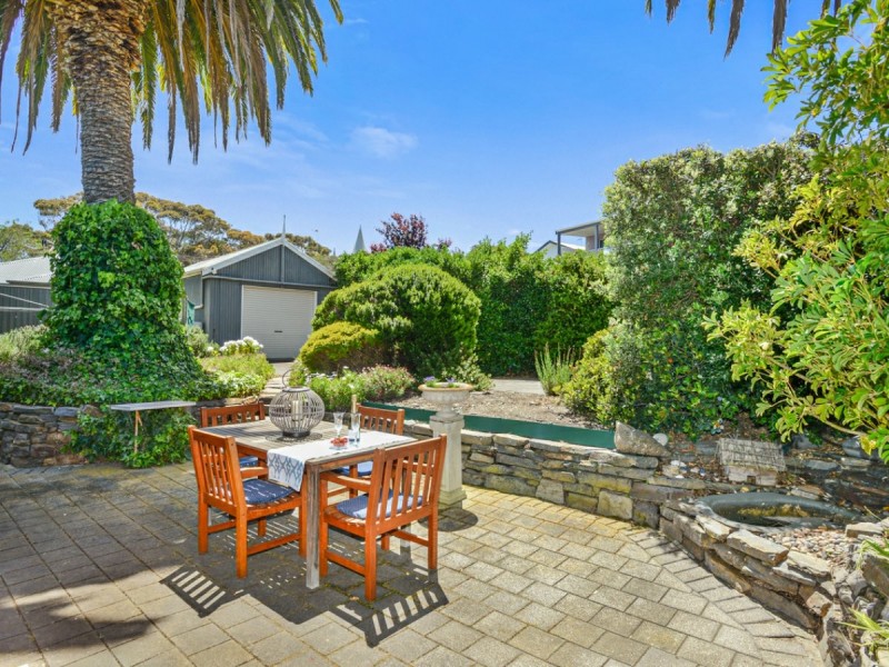 49 The Crescent, Mccracken SA 5211