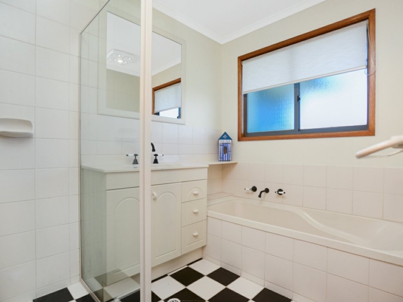 7 Minnamoora Court, Encounter Bay SA 5211