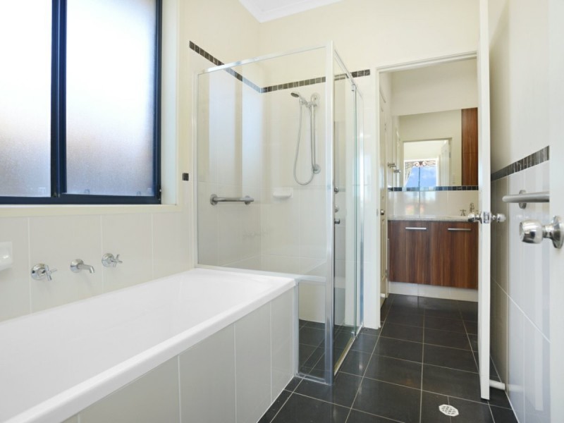 107 Excelsior Parade, Hindmarsh Island SA 5214