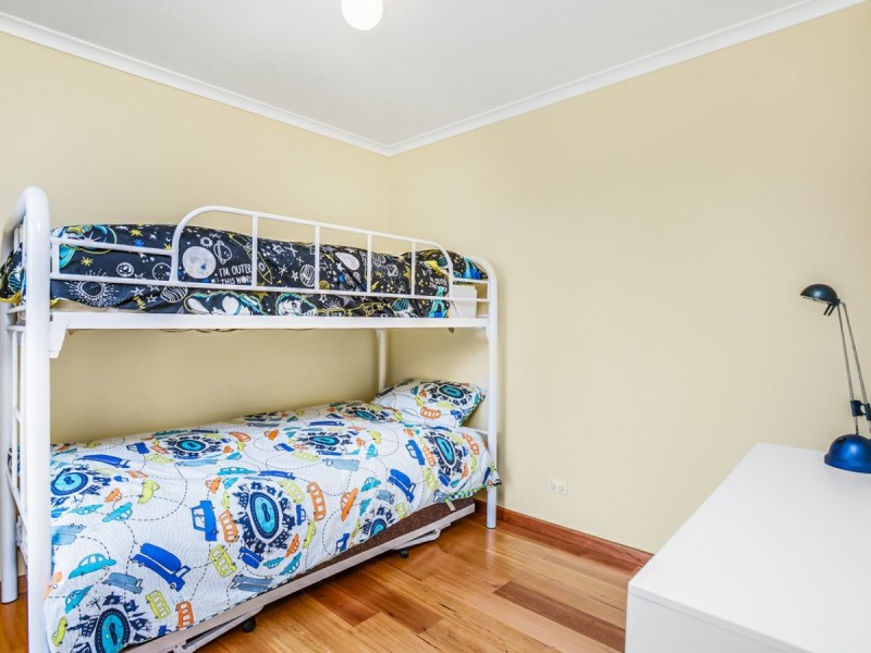 16 Pine Avenue, Victor Harbor SA 5211