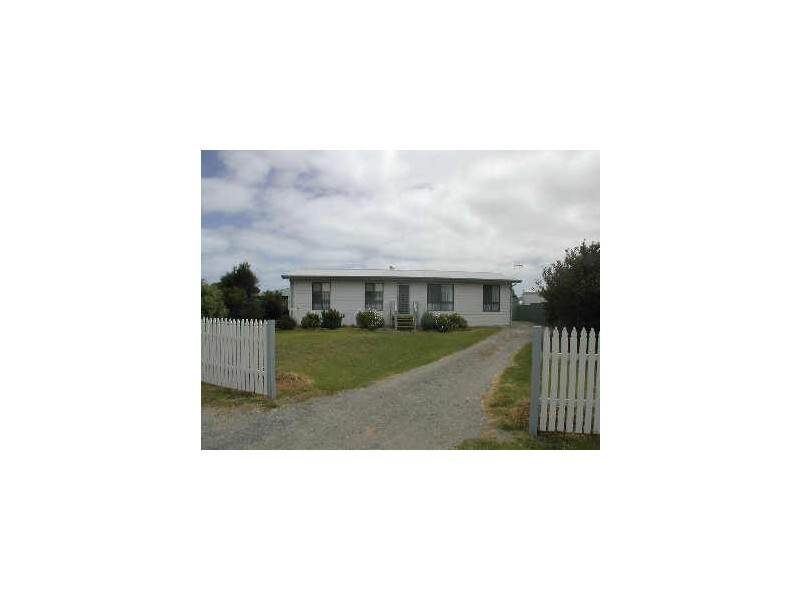 7 Brittain Street, Port Elliot SA 5212
