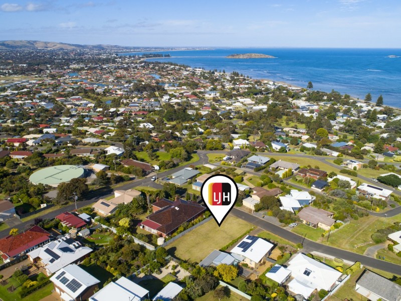 7 Rumbelow  Street, Encounter Bay SA 5211