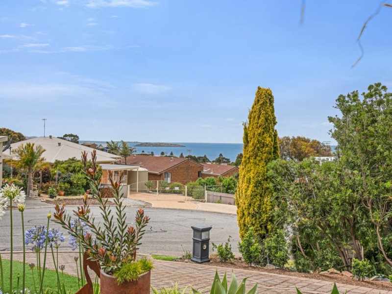 11 Bell Court, Encounter Bay SA 5211