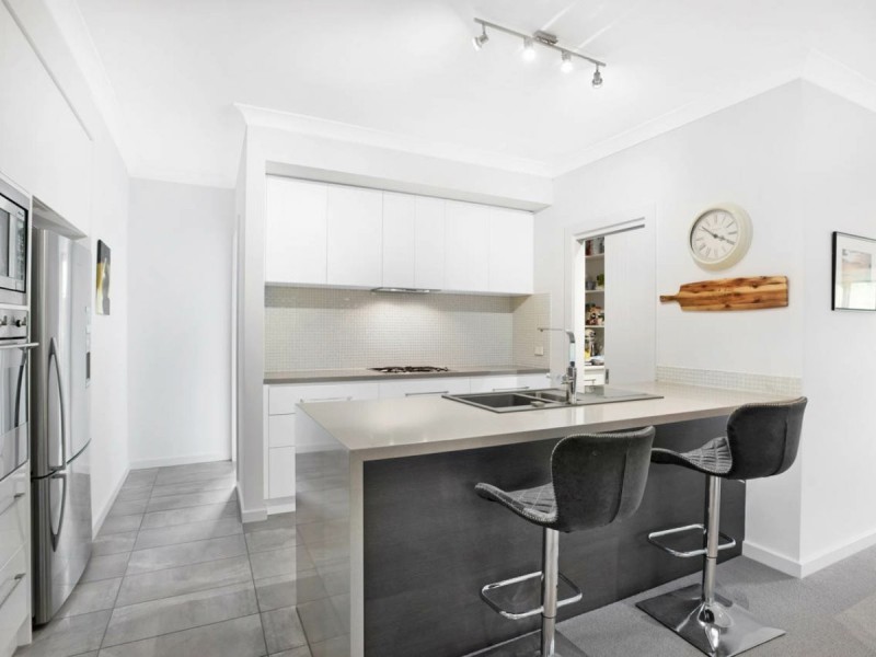 6 Central Drive, Victor Harbor SA 5211