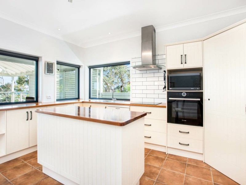 17 Lawson Street, Victor Harbor SA 5211