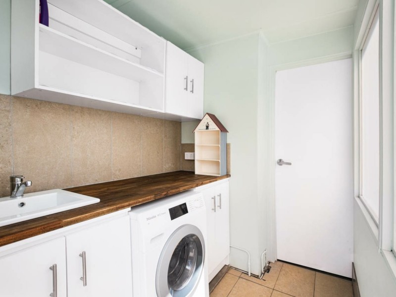 17 Lawson Street, Victor Harbor SA 5211