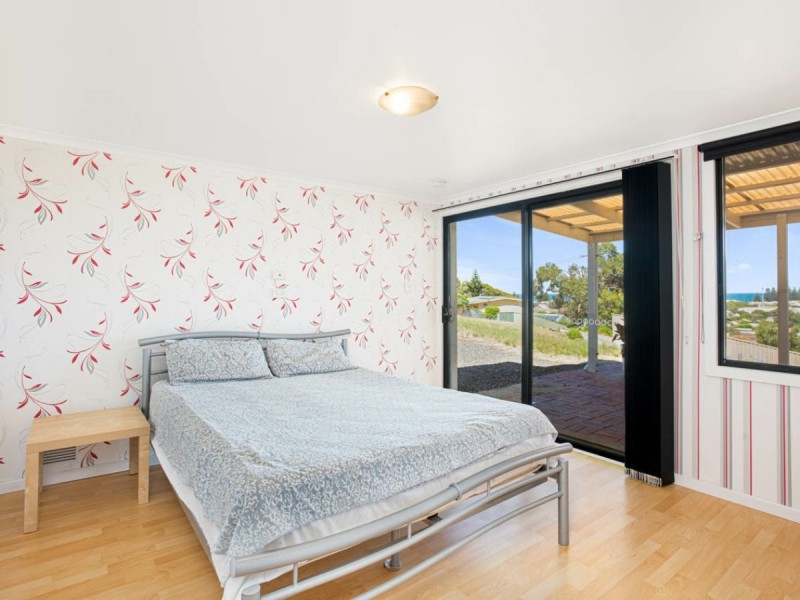 17 Lawson Street, Victor Harbor SA 5211
