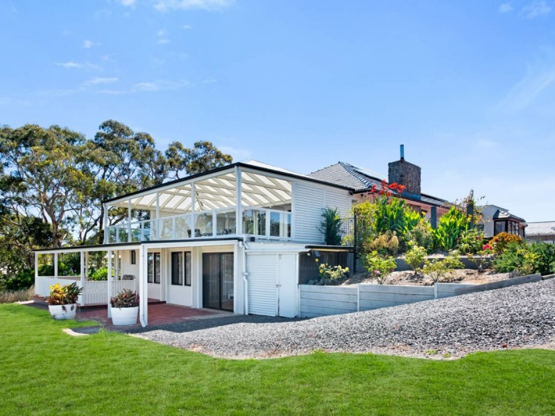 17 Lawson Street, Victor Harbor SA 5211