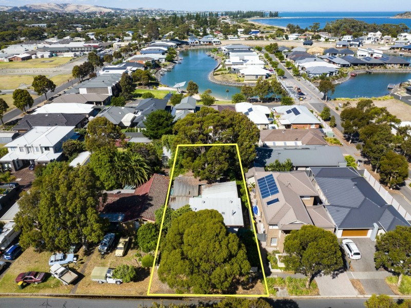 50 Bartel Boulevard, Victor Harbor SA 5211
