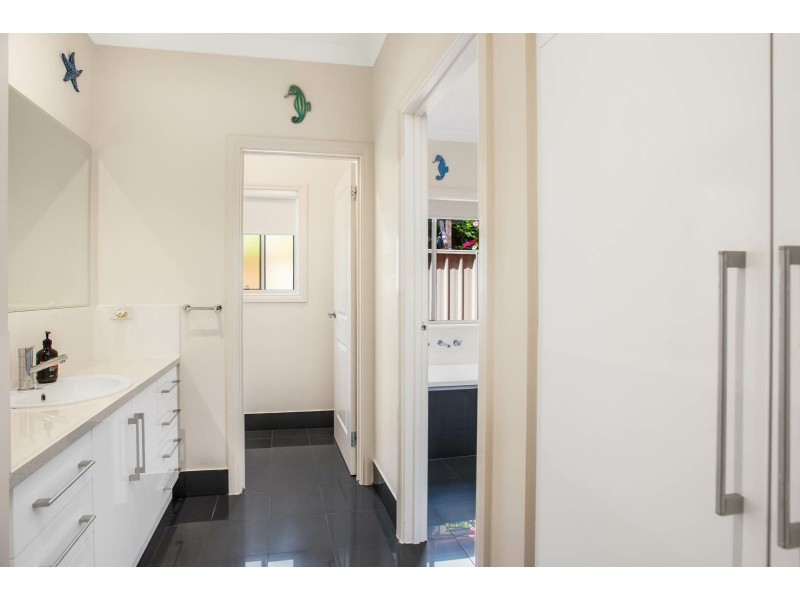 16 Classic Court, Port Elliot SA 5212