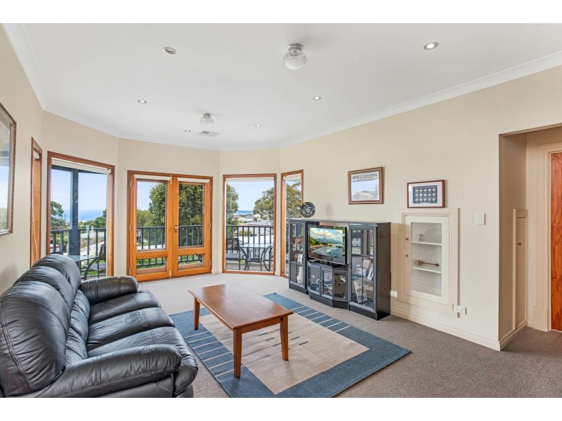 4 Adamson Street, Hayborough SA 5211