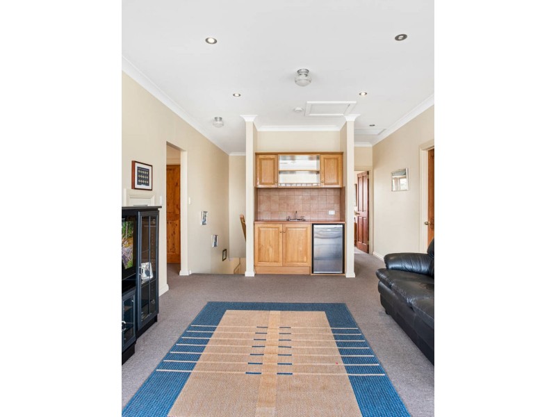 4 Adamson Street, Hayborough SA 5211