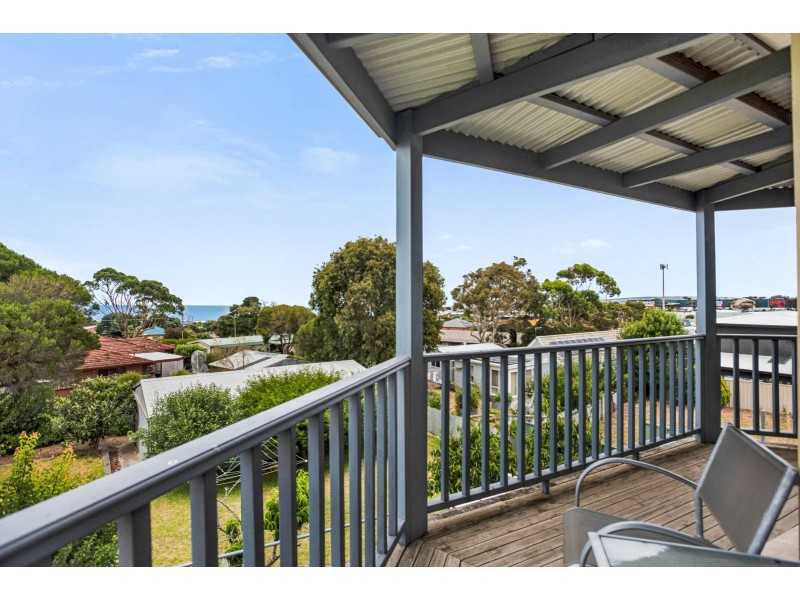 4 Adamson Street, Hayborough SA 5211