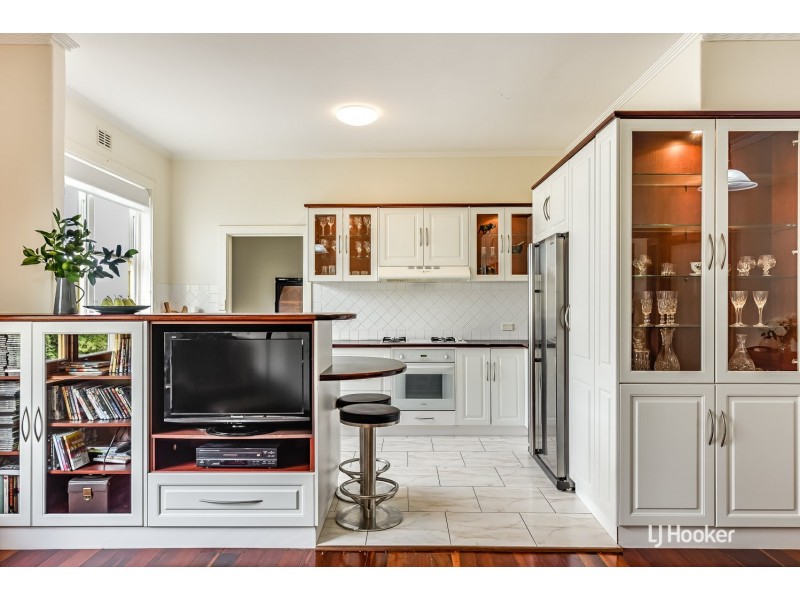 51 Hill Street, Victor Harbor SA 5211