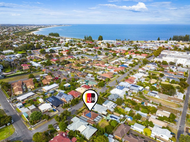 51 Hill Street, Victor Harbor SA 5211