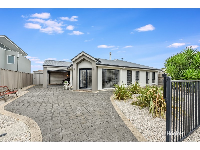 3 Fairway Drive, Mccracken SA 5211