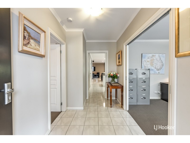 3 Fairway Drive, Mccracken SA 5211