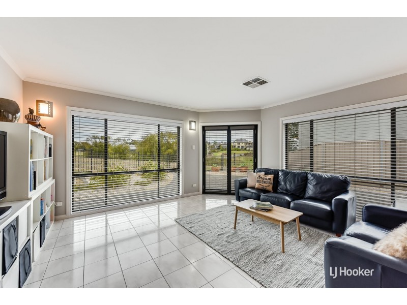3 Fairway Drive, Mccracken SA 5211