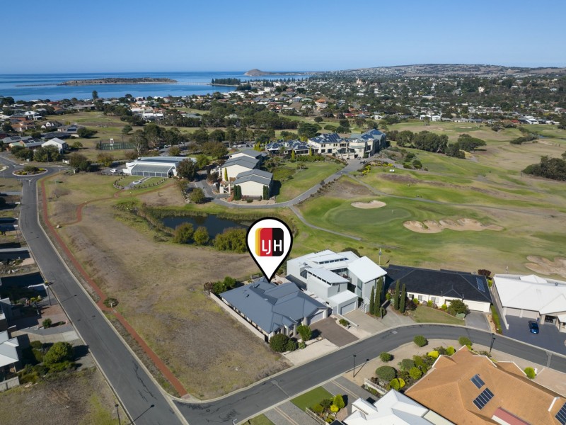3 Fairway Drive, Mccracken SA 5211