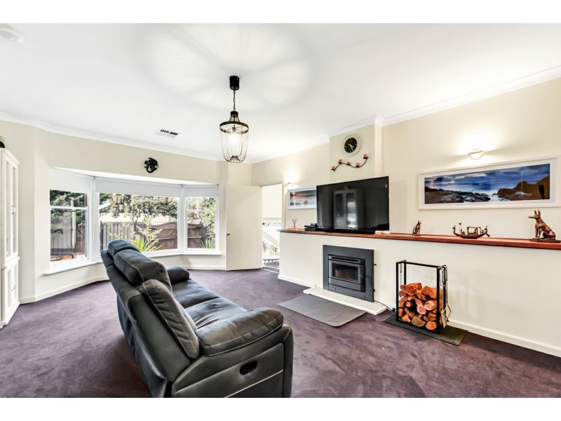 28 The Parkway, Victor Harbor SA 5211