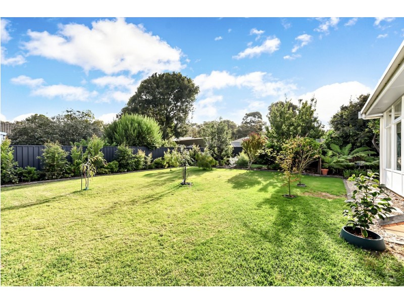 28 The Parkway, Victor Harbor SA 5211