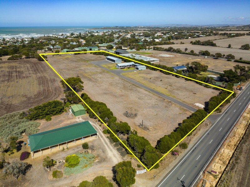 699 Airport Road, Middleton SA 5213
