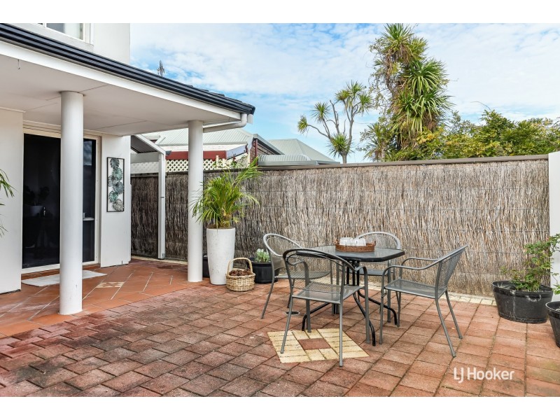 24 Islander Drive,, Encounter Bay SA 5211
