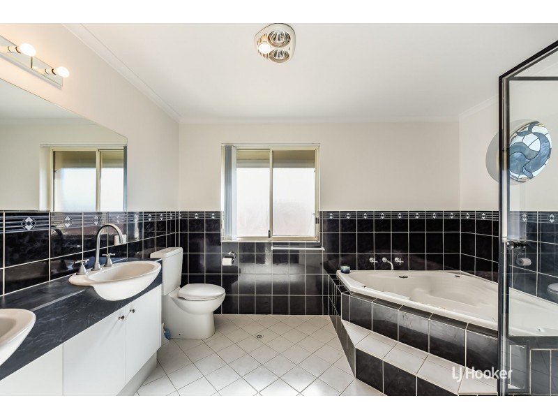 24 Islander Drive,, Encounter Bay SA 5211