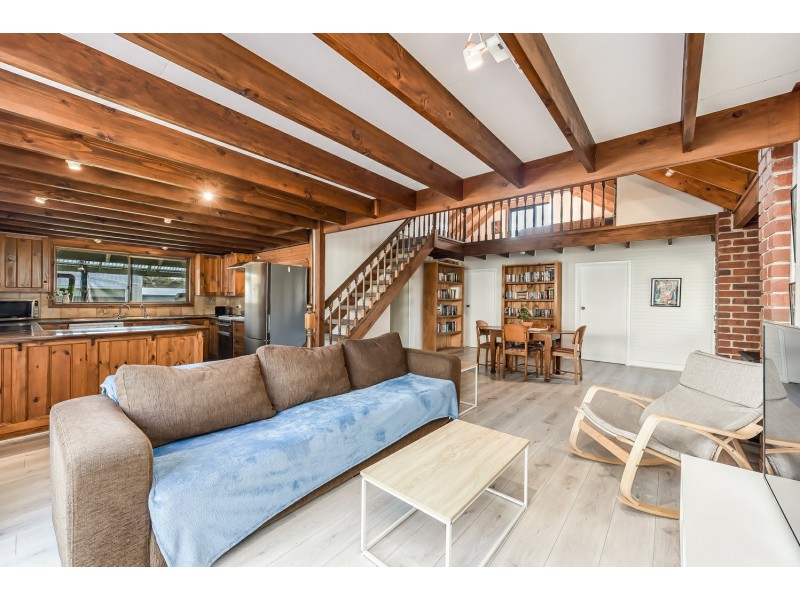 33 Russell Street, Encounter Bay SA 5211