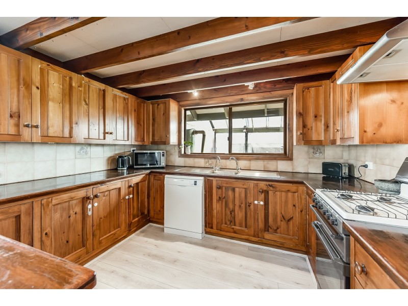 33 Russell Street, Encounter Bay SA 5211