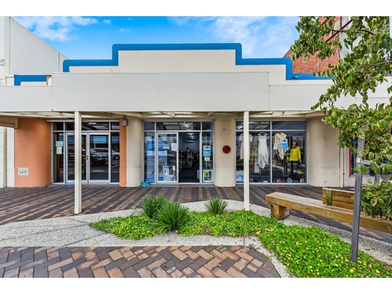 60 Ocean Street, Victor Harbor SA 5211