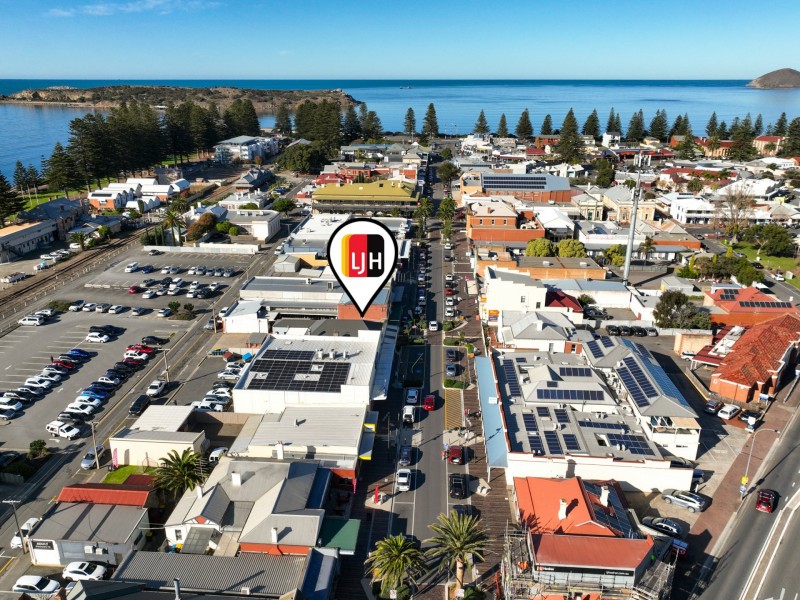 60 Ocean Street, Victor Harbor SA 5211